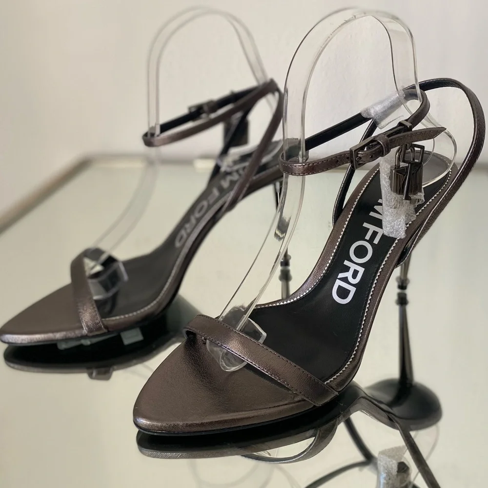 New TOM FORD Tom Ford padlock sandals in laminated leather 37.5 $1,350